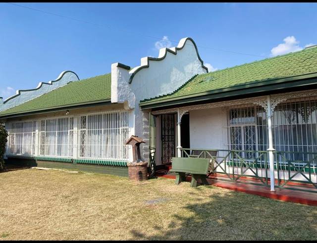 9 BEDROOM HOUSE FOR SALE IN ROBERTSHAM